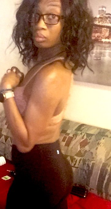 Getting ready to make content https://t.co/GBclJKlaqA<a href="/tag/selfie"class="tags"><span>#selfie</span></a><a href="/tag/fitness"class="tags"><span>#fitness</span></a><a href="/tag/follow"class="tags"><span>#follow</span></a><a href="/tag/life"class="tags"><span>#life</span></a><a href="/tag/park"class="tags"><span>#park</span></a><a href="/tag/photography"class="tags"><span>#photography</span></a>