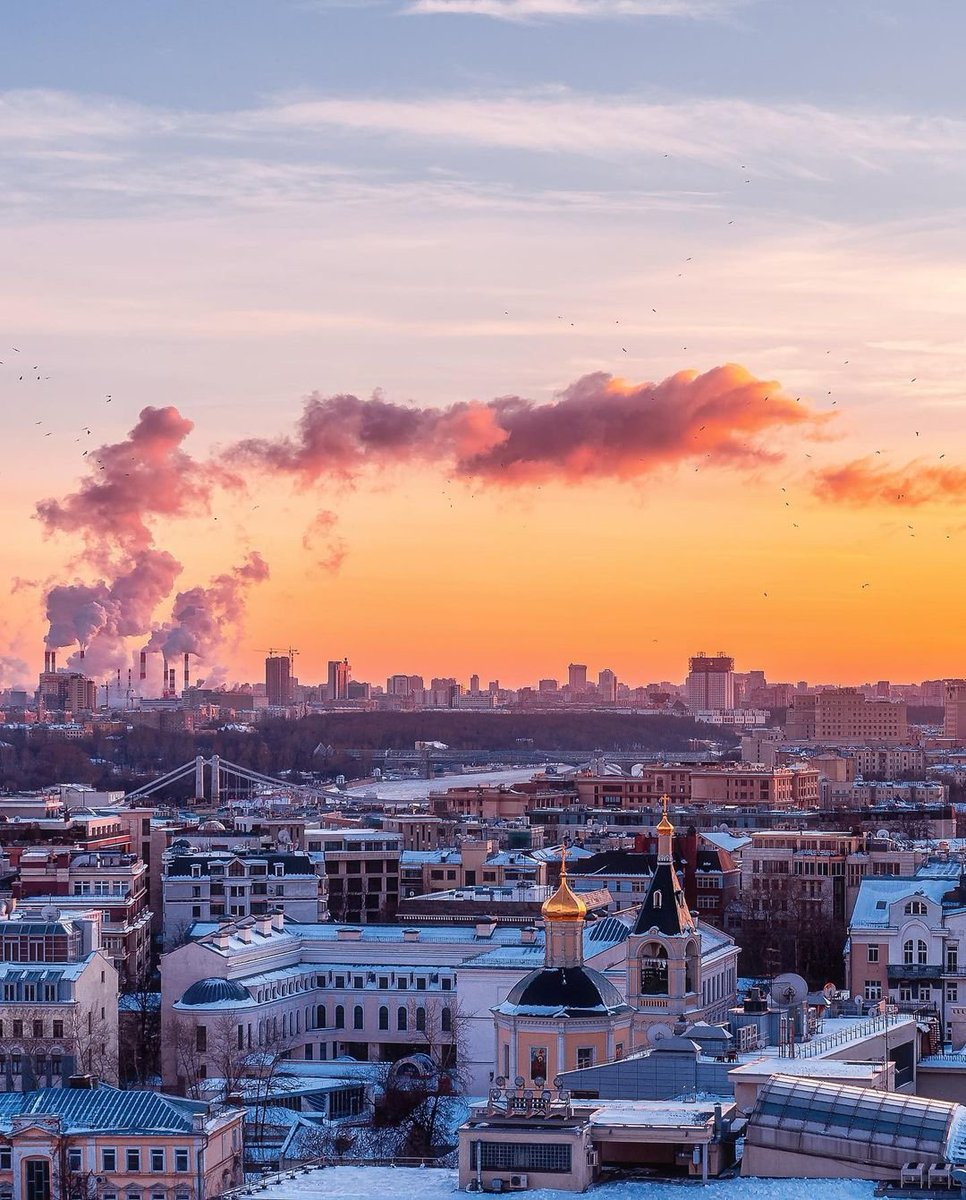 АТМОСФЕРА: ☀️Сегодня будет ясно.
🌡Температура днём +3°

📸 Фото: instagram.com/mazurevanasta