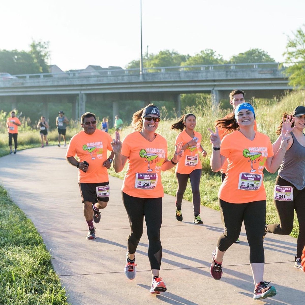 Andiamorp's tweet photo. Runners! Are you ready for the Margarita Run 5K? Take advantage of the early bird pricing! Link: https://t.co/QWwgpgpU7D
Live music, refreshments, and margaritas! 

#Margaritarun #Margarita5K  #SanAntonio #Running https://t.co/P5gewv3vKn