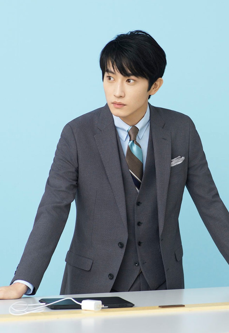 SUIT SELECT × 杉野遥亮 | SUIT SELECT | スーツセレクト公式