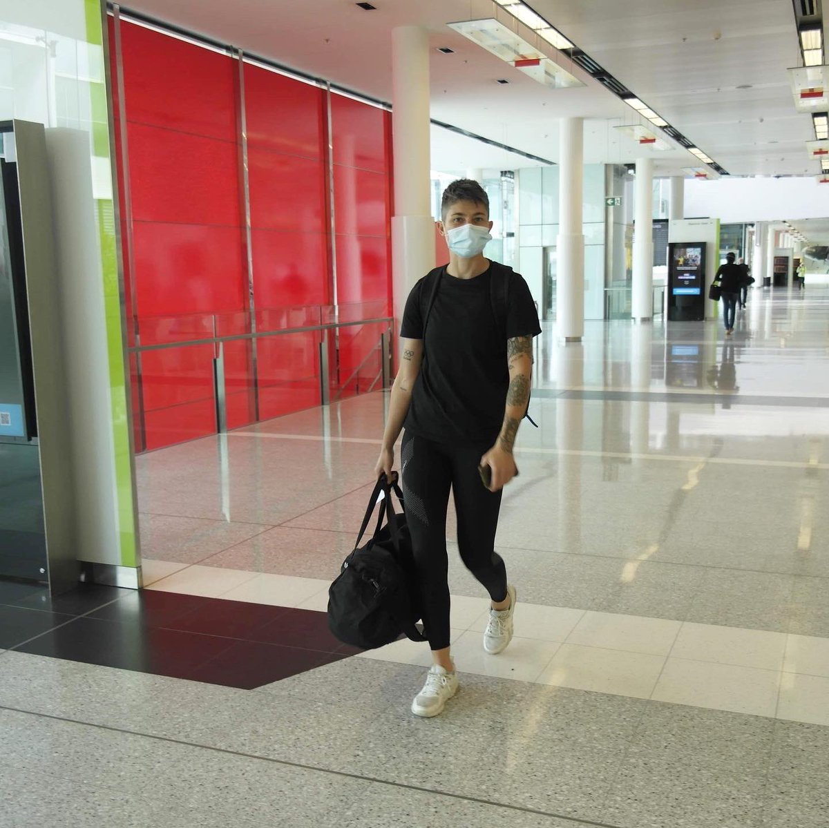 CanberraUnited's tweet image. CBR ➡️ MEL! ✈️ 

Huge thanks to @PerformanceTVL for  helping us get around this season 💚

PS: How good is a happy Hughesy?