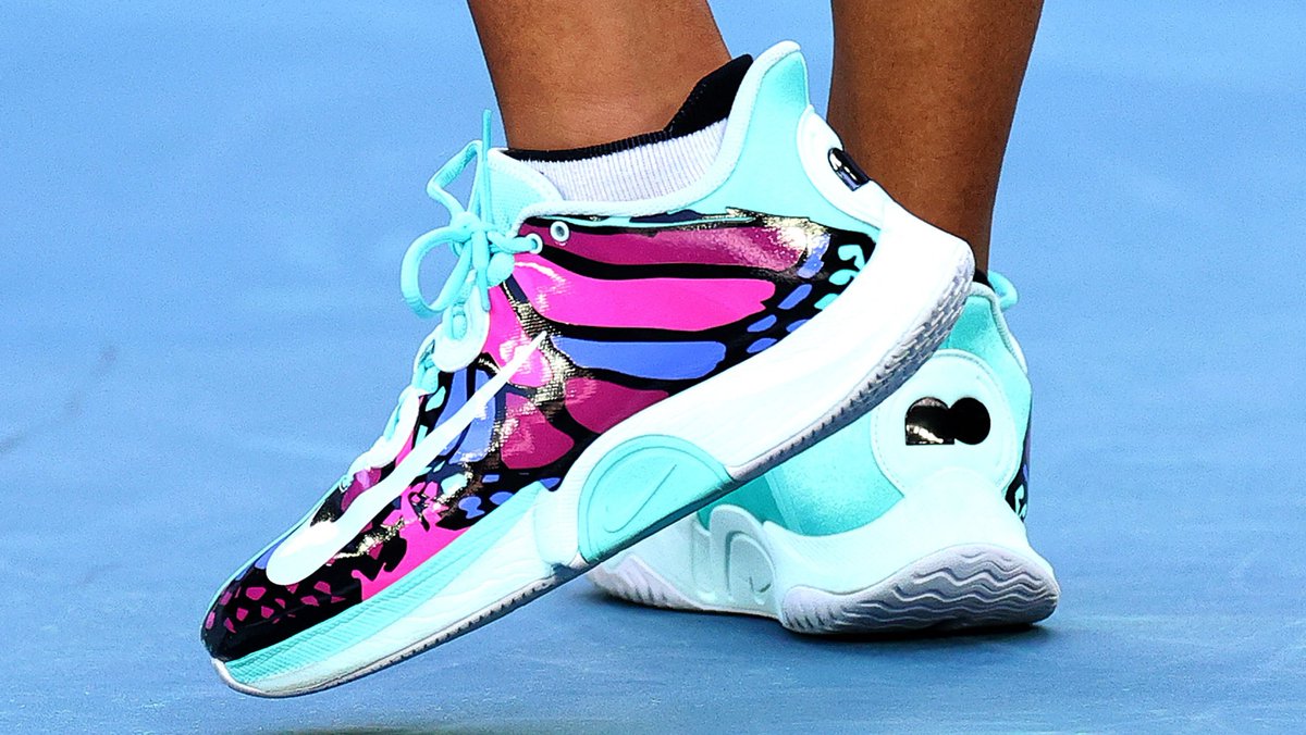 AustralianOpen's tweet photo. Outfits and accessories always on point 🦋 

@naomiosaka • #AusOpen • #AO2022 • #AOStyle https://t.co/AfFreN5Tnk