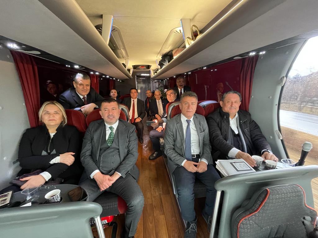 Bugün ilk durağımız Bayburt!

CHP Esnaf Masası heyetimizle Erzurum'dan Bayburt'a yola çıktık. Bayburt'u adım adım dolaşıp esnaf ve vatandaşlarımızın dertlerini dinleyeceğiz

<a href="/orhansaribalchp/">Orhan Sarıbal</a> 
<a href="/draliseker/">Ali ŞEKER</a> 
<a href="/NESLiHANCIOGLU/">Neslihan Hancıoğlu</a> 
<a href="/aydinozer07/">aydın özer</a> 
<a href="/AyhanBarut01/">Ayhan Barut</a> 
<a href="/yukselmkilinc/">Yüksel Mansur Kılınç</a> 
#CHPBayburtta