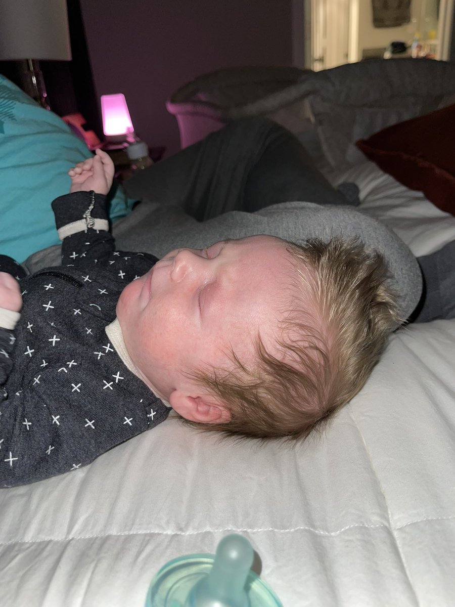 hnnhwthm's tweet photo. Me: makes sure room is dim, soothing lullabies are playing on the Hatch and we are extra quiet while feeding the boys during their “dream feed”

Also me: *flash photography* https://t.co/3taZtJUTbi