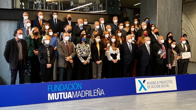 FundaciónMutuaMad (@fundacionmutua) on Twitter photo Con estas palabras de agradecimiento y compromiso de Lorenzo Cooklin, director general de <a href="/fundacionmutua/">FundaciónMutuaMad</a>, despedimos el acto de entrega de las #AyudasFundaciónMutua.
Muchas gracias por acompañarnos en este día tan especial. 💙 Con estas palabras de agradecimiento y compromiso de Lorenzo Cooklin, director general de <a href="/fundacionmutua/">FundaciónMutuaMad</a>, despedimos el acto de entrega de las #AyudasFundaciónMutua.
Muchas gracias por acompañarnos en este día tan especial. 💙