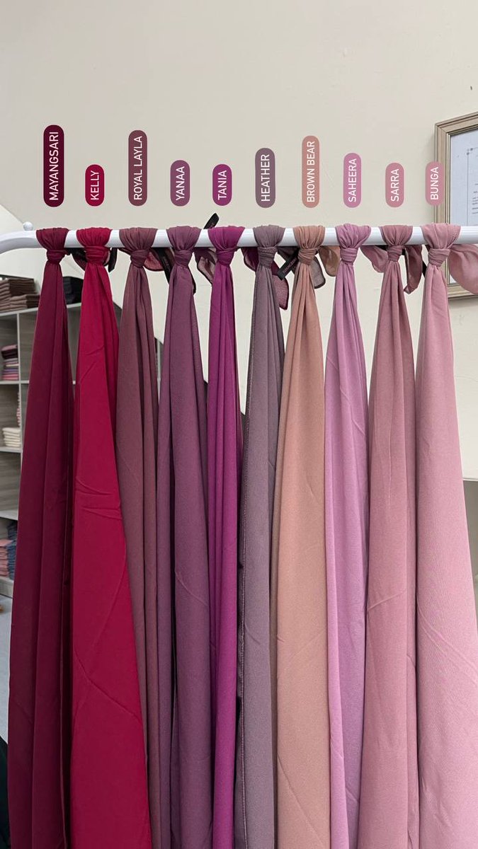 tudungzonebie's tweet photo. Awana Square 🕊❤️
—
Material : Premium Chiffon Voile
Bidang : 45
—
Price for RM19 only‼️🔥🔥🔥
Buy 5 for RM90
Buy 10 for RM180 only‼️

Postage SM RM7 SS RM13
—
Colours might be different due to the lighting purposes

Boleh chat dan request gambar close up warna 👍🏼 https://t.co/u5CWUy5XQY
