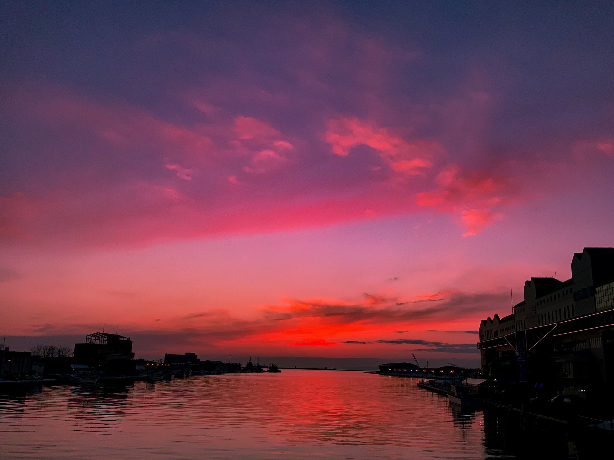 Trytars 22 年3月3日釧路港夕暮れ 釧路港sunset365 Sunset Japan 北海道 釧路港 夕日 風景 自然 Landscape Winter 冬 夕焼け 空 Sky イマソラ Photograph T Co Gcbsypvrvu Twitter