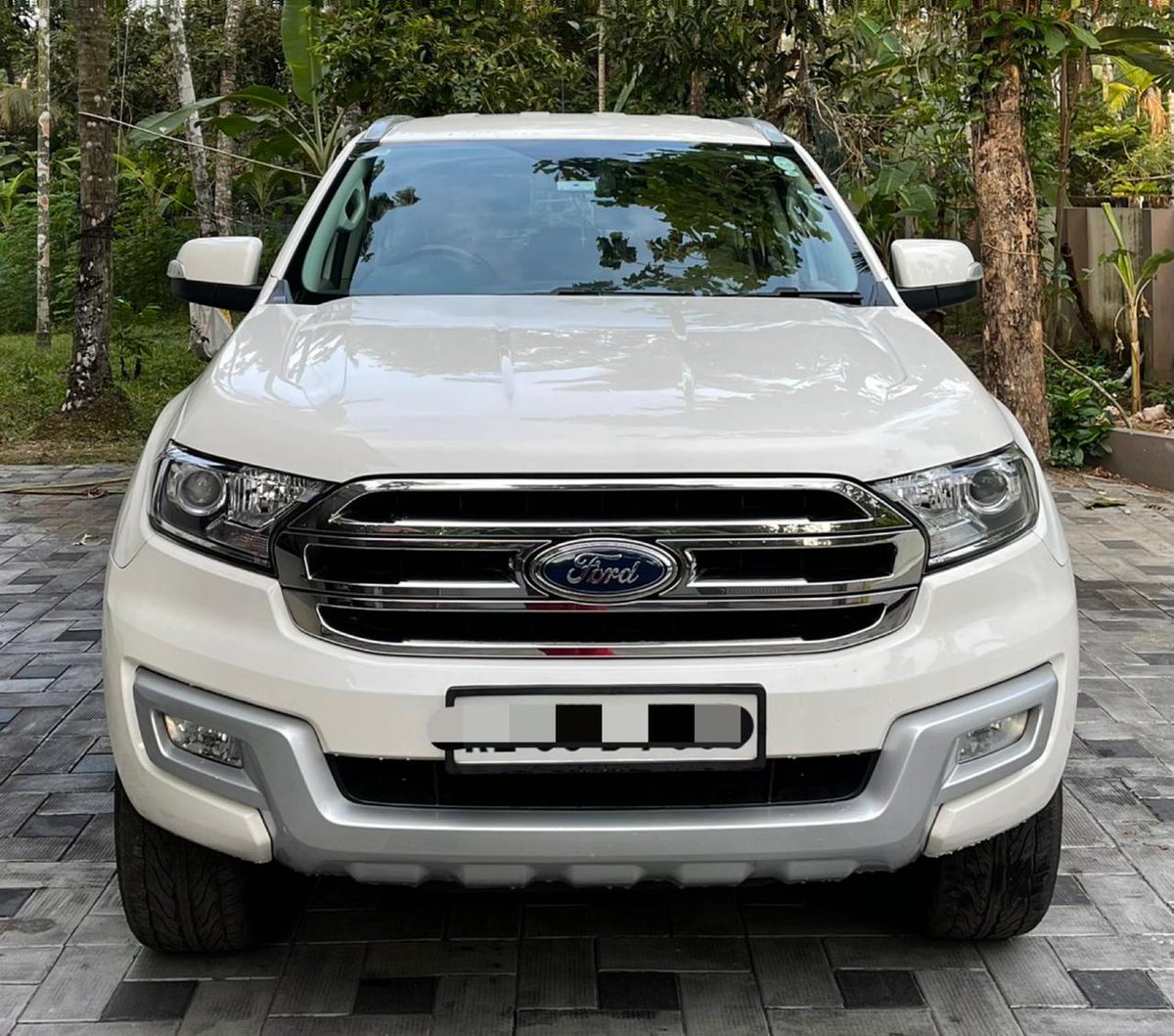 AssociatesView's tweet image. 🚘Vehicle: FORD ENDEAVOUR 2.2 L
👤Single Ownership
🌈Color: White
📆Model: 2016
⛽Fuel: Diesel
🛣️Running: 75000
💰Asking Price : 22 lakhs
#car #cars #carloan #UsedCarLoans #carforsale #sale #usedcar #kerala #dealership #DEALER #finance #loan #ford #Endeavour #fordendeavour