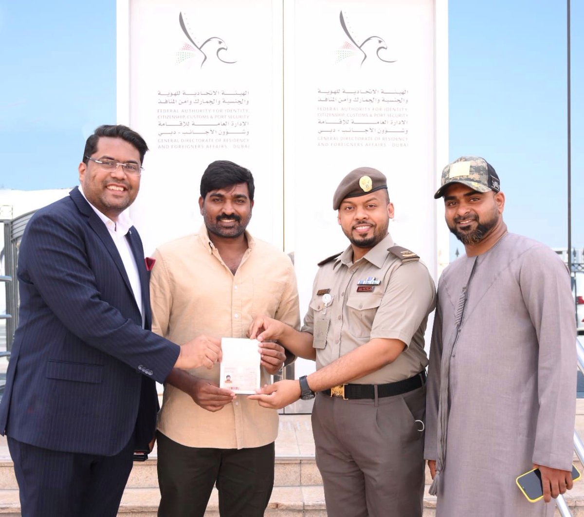 The UAE government presents Makkal Selvan <a href="/VijaySethuOffl/">VijaySethupathi</a> with a Golden Visa !!

<a href="/proyuvraaj/">Yuvraaj</a>