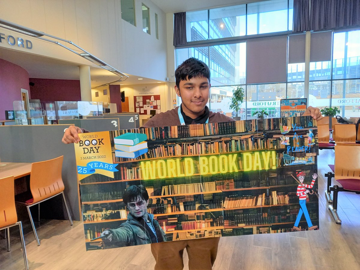 TraffLibraries's tweet image. Many thanks to our work placement trainee Rahat and his marvellous  World Book Day banner!

#WorldBookDay #SaleLibrary #TraffordLibraries #GMLIbraries