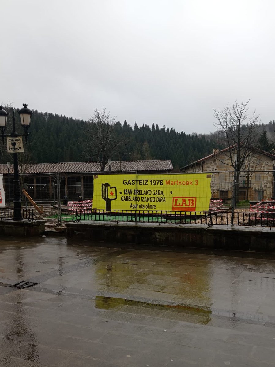 LABDurangaldea's tweet image. Ez ahaztea, amore ez ematea,
borrokan jarraitzea. 76ko #M3ak utzi zigun ikasgaia.
Pedro María Martínez Ocio, Francisco Aznar Clemente,Romualdo Barroso Chaparro, José Castillo García,Bienvenido Pereda Moral,Juan Gabriel Rodrigo Knafo, Vicente Antón Ferrero
Oroimena eta borroka!