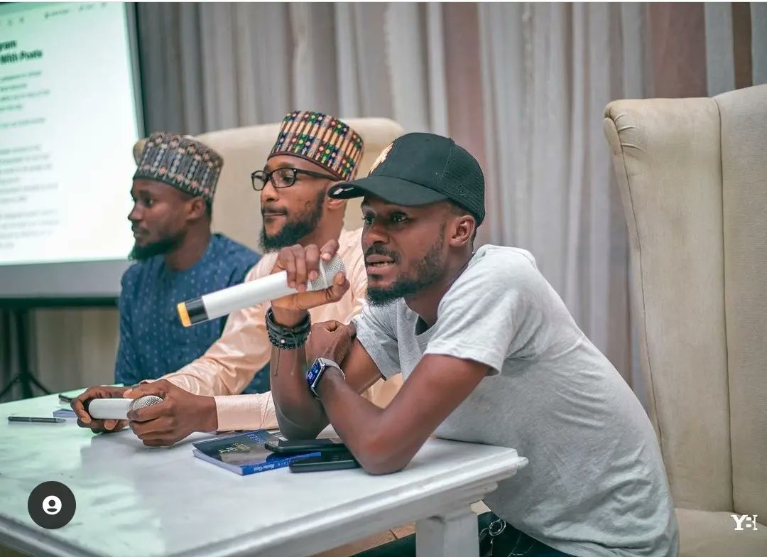 amkingdarey's tweet photo. Speaking on Effective use of social media at the Rymba's Galore Master Class 2.0 @rymbasgalore
#DatEventGuy #ThePlug #MIKC #Kaduna https://t.co/xBdXioJNTQ