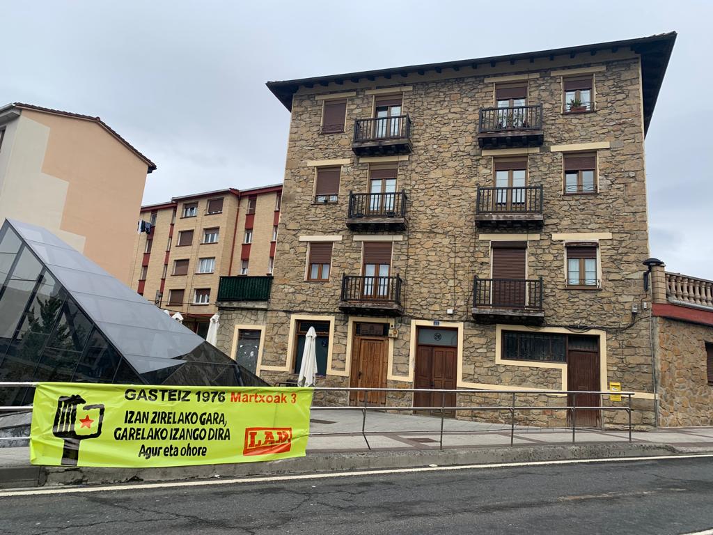 LABDurangaldea's tweet image. Ez ahaztea, amore ez ematea,
borrokan jarraitzea. 76ko #M3ak utzi zigun ikasgaia.
Pedro María Martínez Ocio, Francisco Aznar Clemente,Romualdo Barroso Chaparro, José Castillo García,Bienvenido Pereda Moral,Juan Gabriel Rodrigo Knafo, Vicente Antón Ferrero
Oroimena eta borroka!