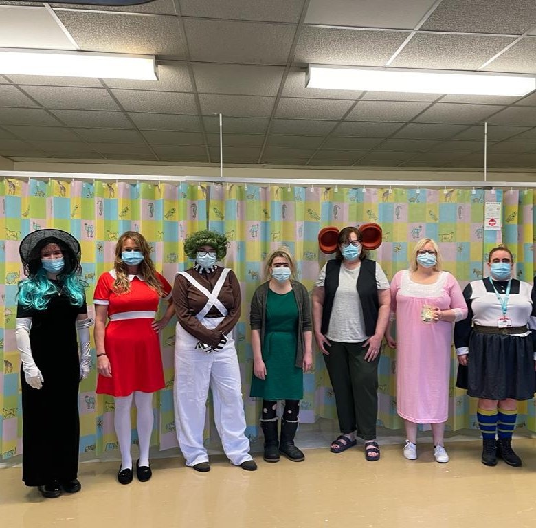 Chloe_Lloyd1's tweet photo. World Book Day in Diabetes Clinic today! #RoahlDahl #WorldBookDay #cyptransition #healthbasedyouthwork https://t.co/zu0wFWkqCJ