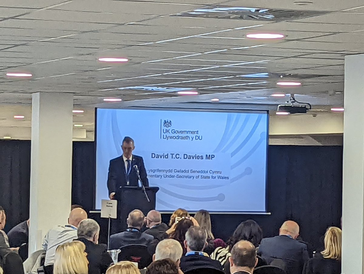 ColberAT's tweet image. Great to hear the thoughts of the Minister at the Swansea Bay City Deal 2022 Showcase Event at Parc y Scarlets. #SwanseaBayCityDeal #parcyscarlets #DIT #Wales #inwardinvestment #capitalinvestment #investnent #UKgovernment