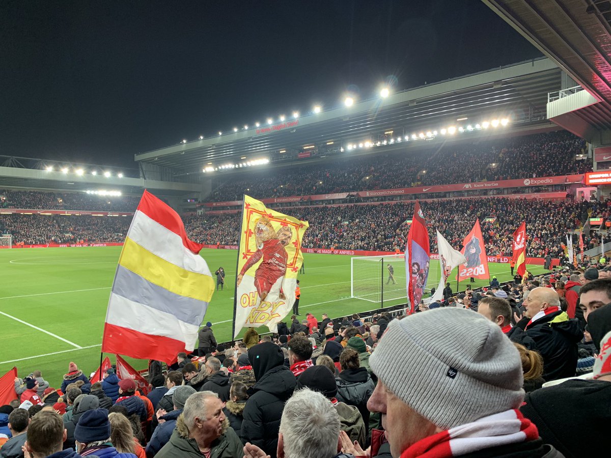 First time in <a href="/taggysbar/">Taggy’s</a> prematch last night. Was brilliant, <a href="/JamieWebster94/">Jamie Webster</a> was superb!