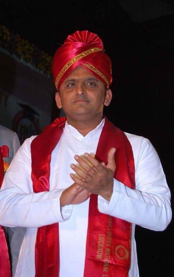 #BEdTET2011_जय_अखिलेश_तय_अखिलेश
राजतिलक की करो तैयारी 💥आ रहें है साईकिल धारी 
"बीएडटेट2011 सपा के साथ है, बाईस में बदलाव है"
<a href="/yadavakhilesh/">Akhilesh Yadav</a>
<a href="/MediaCellSP/">Samajwadi Party Media Cell</a>
<a href="/dimpleyadav/">Dimple Yadav</a>
@samajwadipradip
<a href="/BhadauriyaAnand/">Anand Bhadauria</a>
<a href="/juhiesingh/">Juhie Singh</a>
<a href="/proframgopalya1/">Prof. Ram Gopal Yadav</a>
 <a href="/jayantrld/">Jayant Singh</a>
<a href="/oprajbhar/">Om Prakash Rajbhar</a>
<a href="/shivpalsinghyad/">Shivpal Singh Yadav</a>