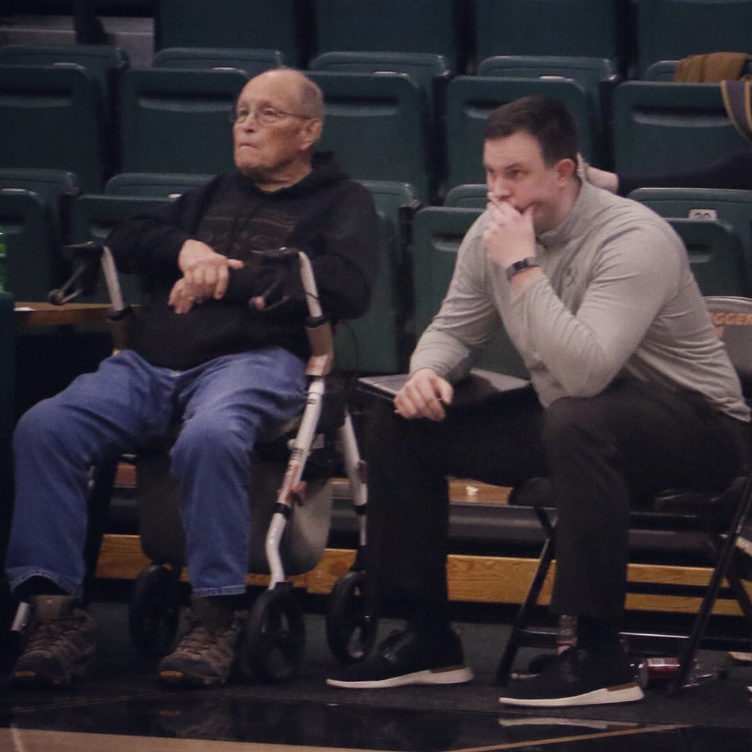 MTechMiller's tweet photo. My Guy 💯🏀⚒️👴🏻🤜🏻🤛🏻👨🏻 https://t.co/mema19Xc2y