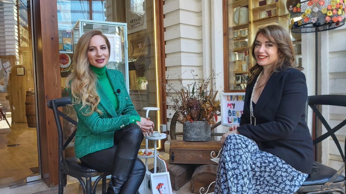 DiloRovena's tweet photo. Të shtunat në Fax News kanë lezet !!
Një emision nuk i ngjan tjetrit dhe mbetet po aq interesant !
Sabina Kodra nuk zgënjen në asgjë ! ❤⚘
Rrini të shtunën në "Fol ne mua" ! https://t.co/NgHT6hn1II