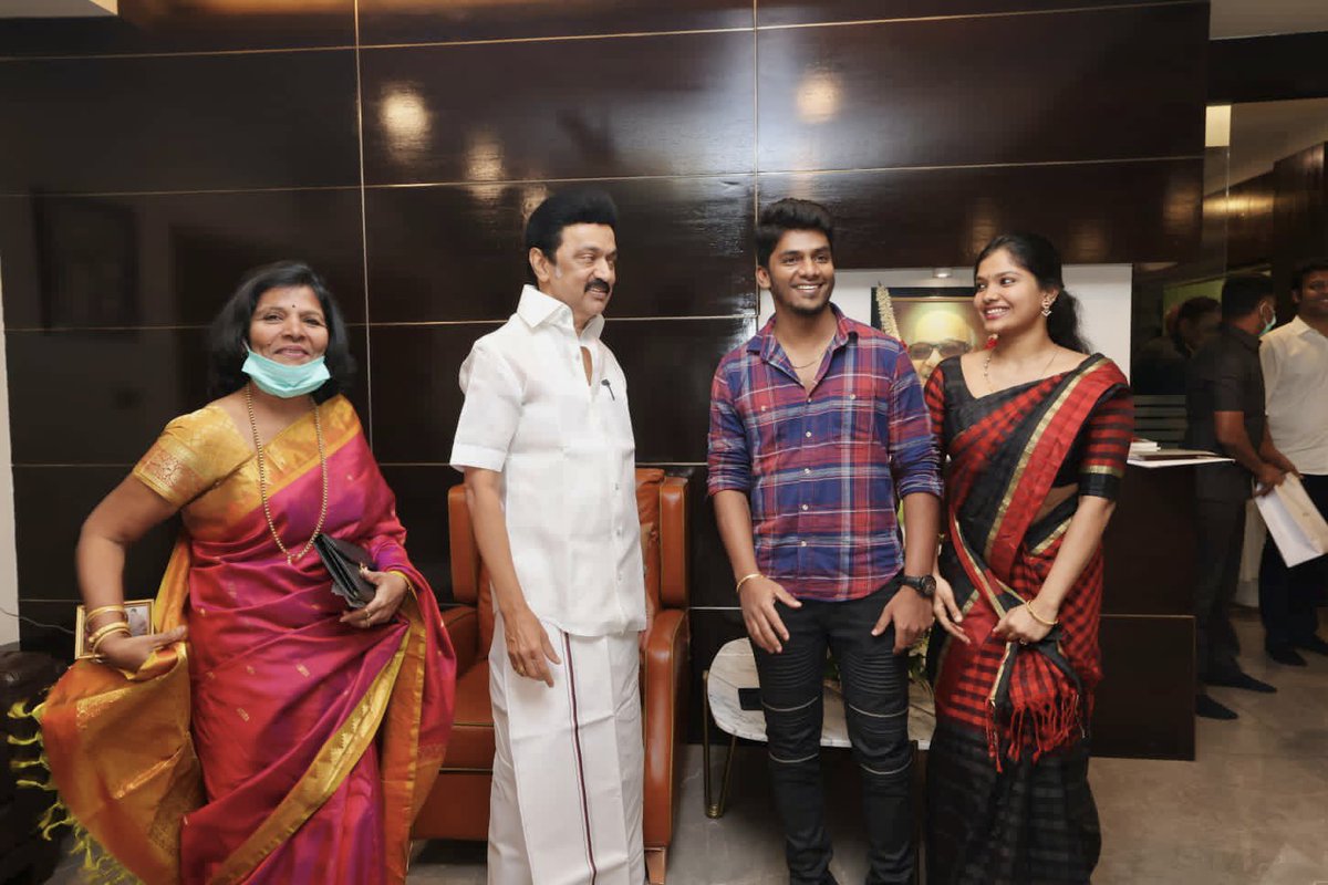 Cherishing every other moment I meet thalaivar @mkstalin This one was special. On his birthday with my two important ladies. #thalaivar #mkstalin #dmk