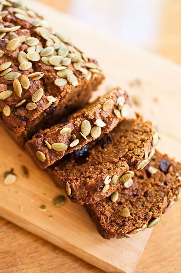 Living_Lou's tweet image. Make this quick-bread as a delicious snack or for breakfast!

RECIPE &amp;gt;&amp;gt;buff.ly/2Or6Lfx
#baking #recipe