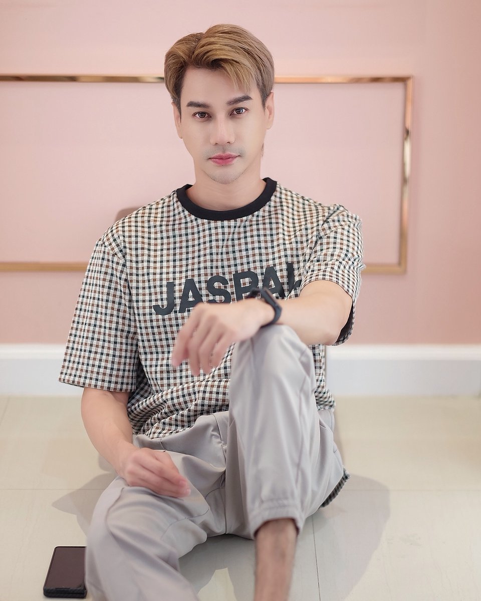 Gominum_Note's tweet photo. ก้อแค่นี้......จะเอาไรมาก
#NoteBoonratat https://t.co/MAnYF6hicK
