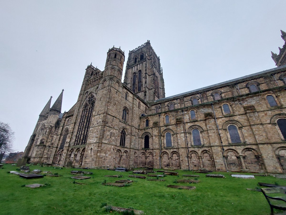 Bit of a dreich day. But still lovely. Birds a'singing loud. #PalaceGreen #DurhamCathedral