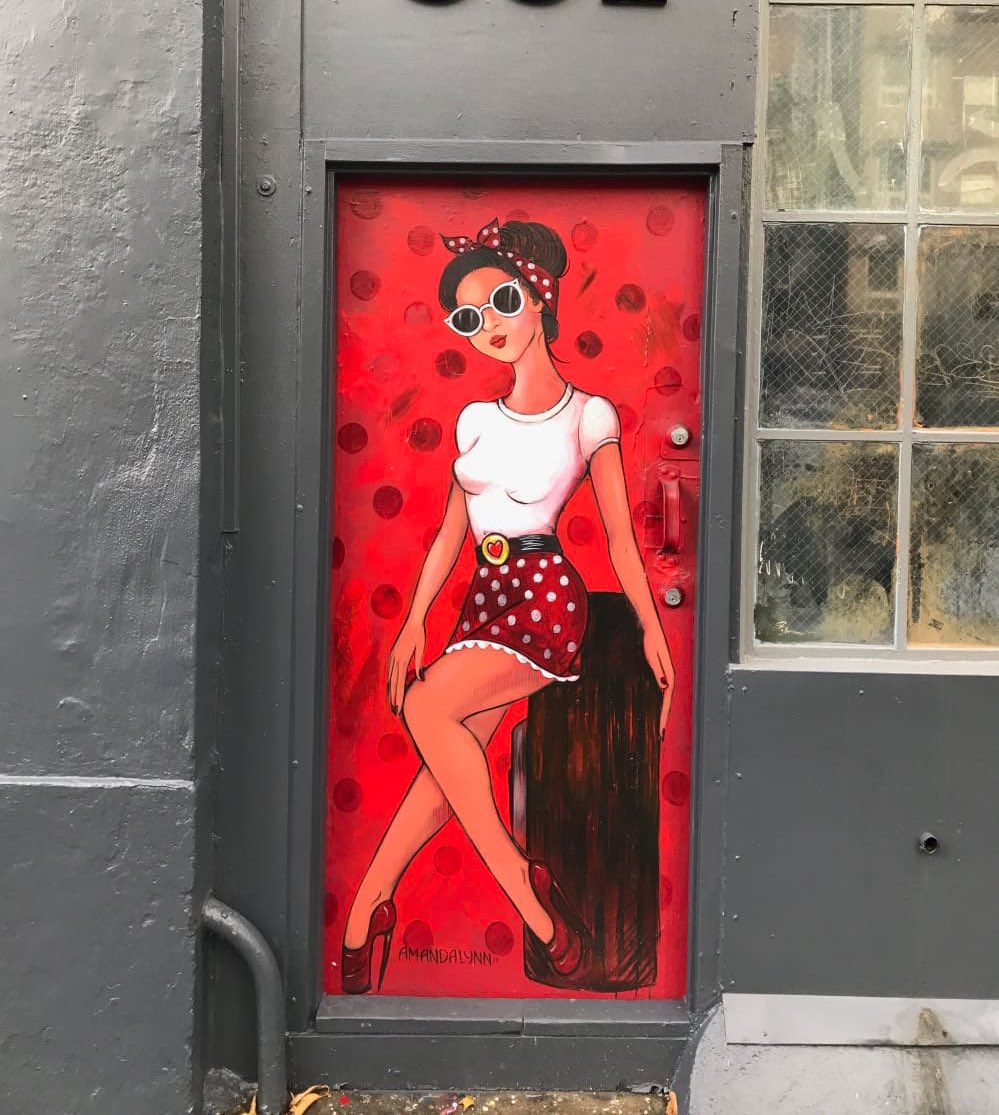 “Classy Girl”
#StreetArt #graffiti by Amanda Lynn in San Francisco, USA 🇺🇸 

🔴🔺🔴