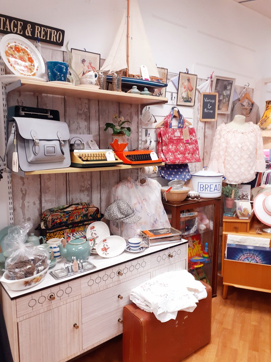 #sustainablefashion #vintageshop 

It's gorgeous #vintage and #retro!
<a href="/CRUKHighWycombe/">CRUK@HW Shop</a> Shop💚

We love our 'new' display unit
- bottom left of picture.
It's by Berry Furniture from 
the late #1950s. 
Berry specialised in furniture
covered with melamine.

#midcentury #CRUKshops