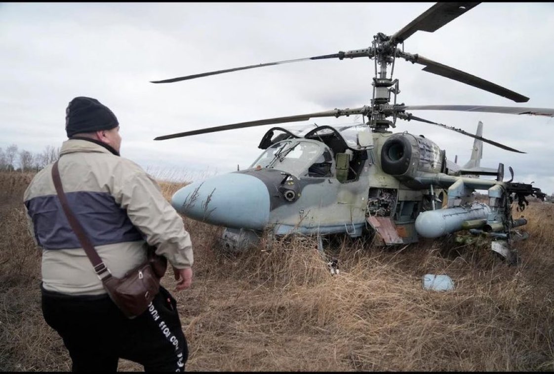 sandeepbaliga's tweet photo. 👉🏼The #Stinger has a maximum range of eight kilometers and can reach a top speed of Mach 2.2. The per unit cost is around $38,000. 😂
👉🏼and russian helicopters cost US$16.4 to o US$18.4 million each,
#FIM92 Va #Kamov #Ka52 Alligator helicopter - Chinese Purchased it too https://t.co/v5BHZeQZ3r