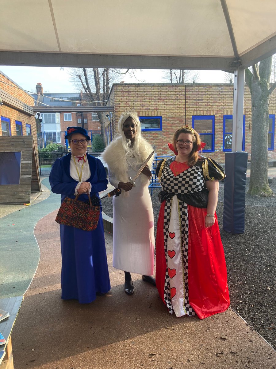 immanuelprimary's tweet photo. Staff are ready for the fun! #WorldBookDay #gettingintocharacter https://t.co/glSzPuh7EG