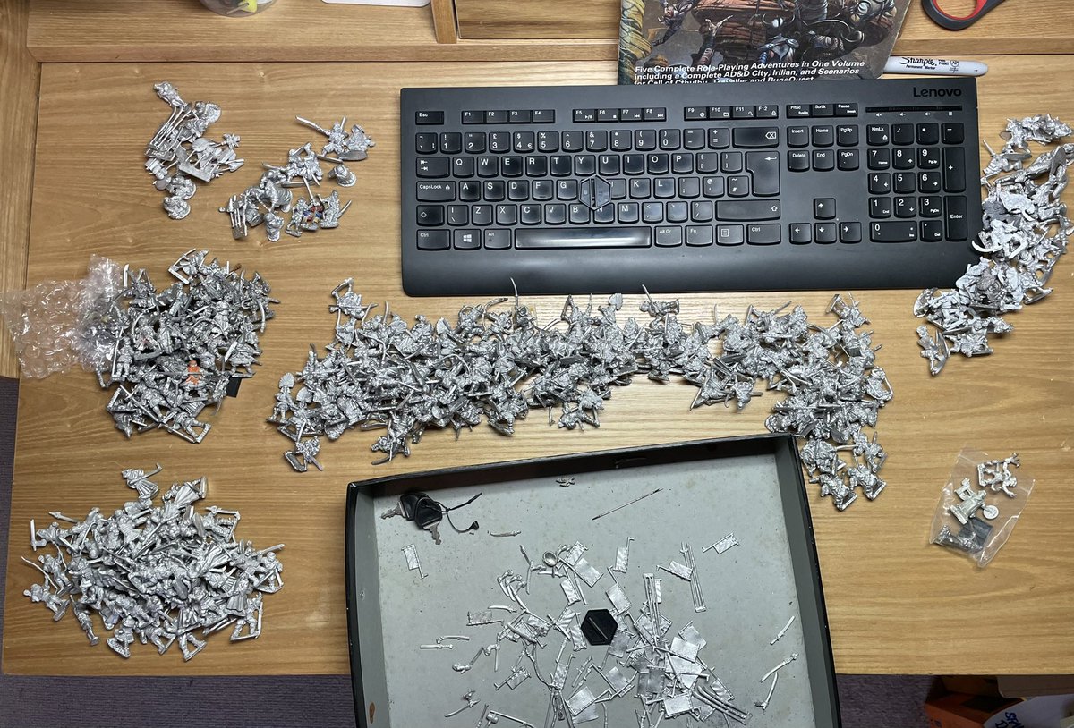 RoundwoodsWorld's tweet photo. The moment that you remember that the idea you had for a small 28mm Samurai skirmish fifteen years ago had got of hand #BigSortOut #SpreadTheLard https://t.co/PqP9WjccuO