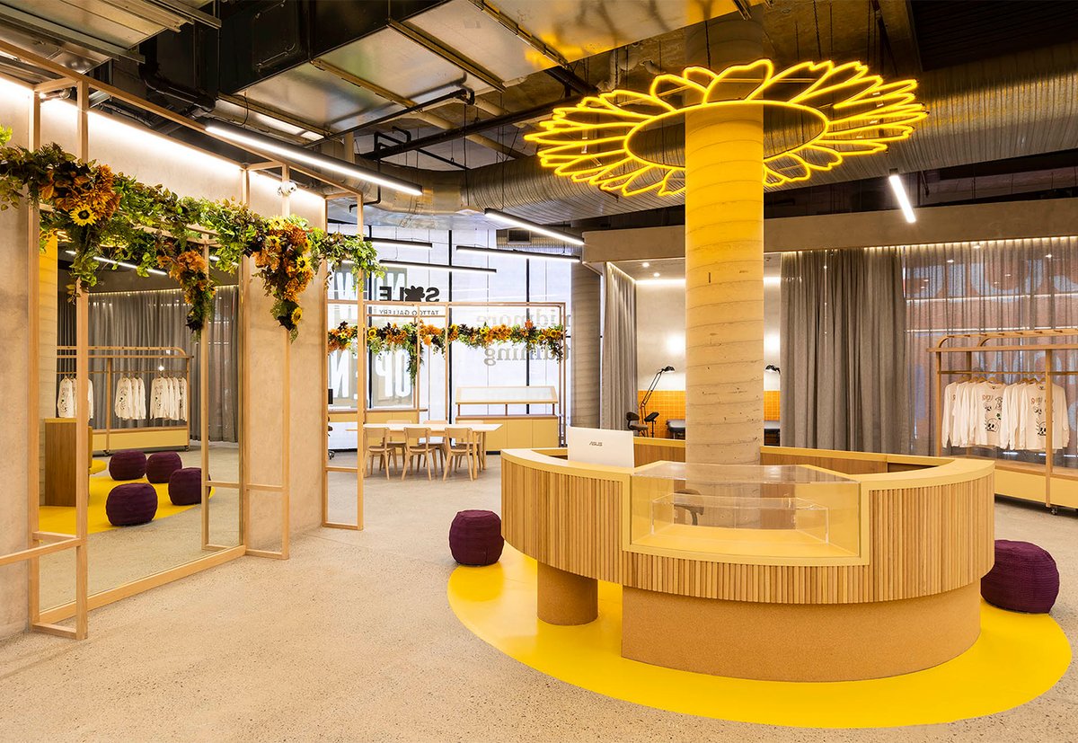 Retail Design Blog tweet media