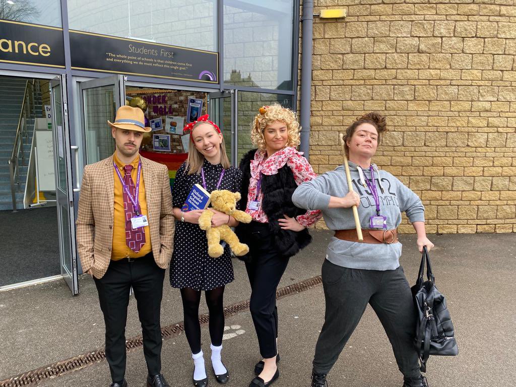 Marvellous effort <a href="/p_artsnewbold/">OAN Performing Arts</a> 👏 

#WorldBookDay