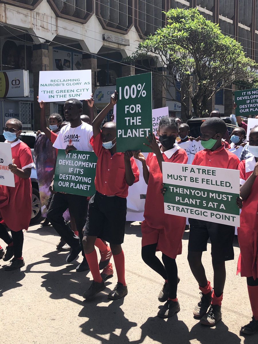 naturaljustice's tweet photo. ‘There is no Planet B!’ is the message.
The same way the fig tree remained steadfast against efforts to cut it, we must also remain strong in our fight against #EnvironmentalDestruction
#IamWangariMaathai #THEFigTree #WorldWildlifeDayKE https://t.co/cUWiZCMOcV