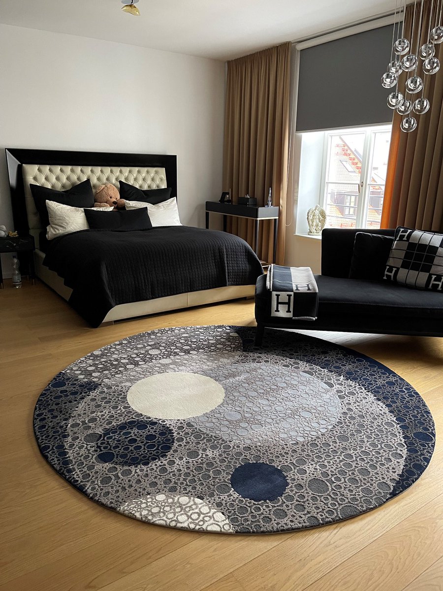 Moon Island! 
Designed exclusively for STEPEVI by Juan Montoya. Inspired by the night sky, the collection features a design crafted from wool and high-quality viscose.

Explore more styles and find your inspiration at stepevi.com