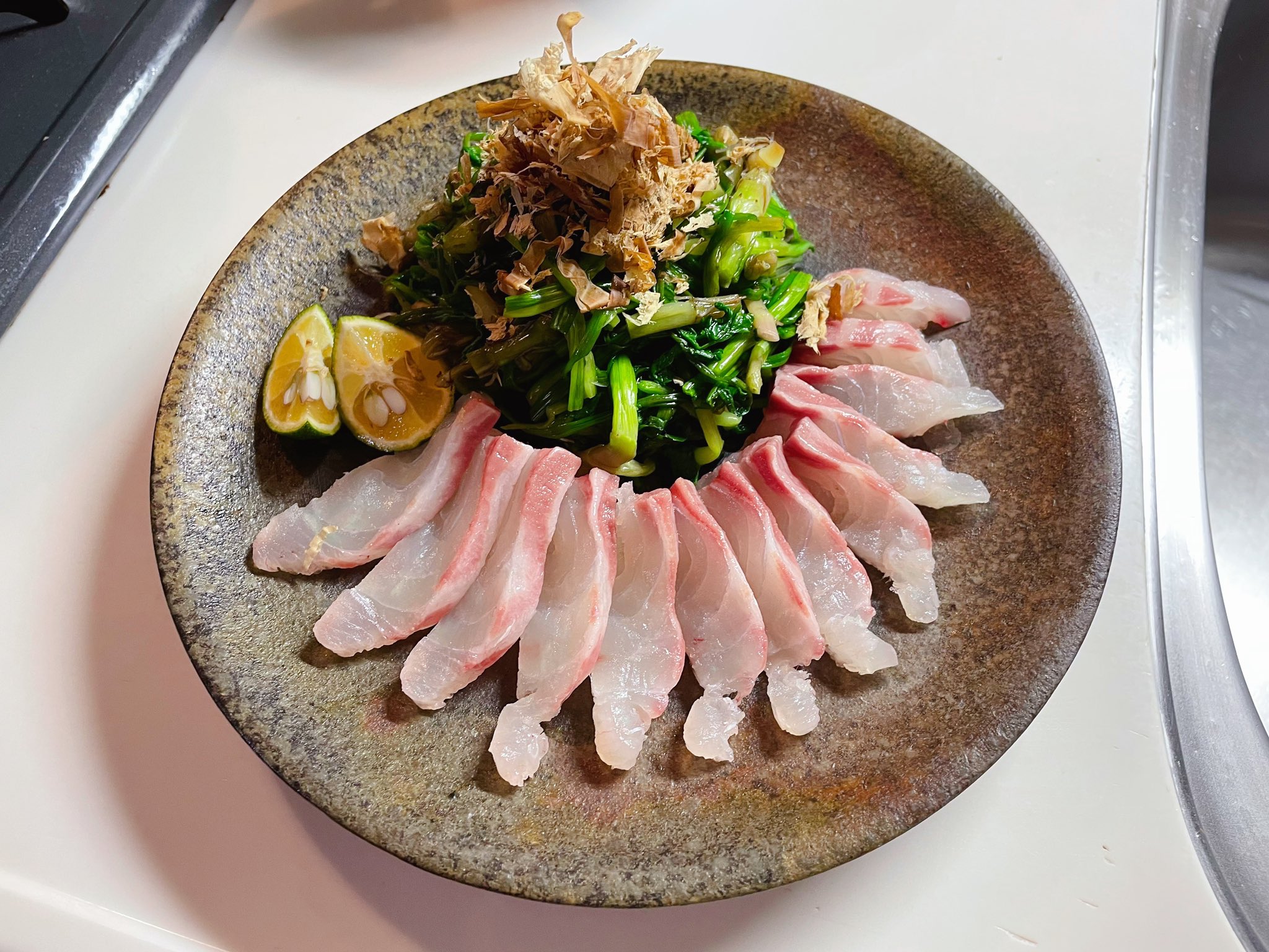 おりえ 鯛のお刺身 野ぜりのお浸し 筑前煮 蛤のお吸い物 お赤飯 3人で食べた T Co Cibuka5utv Twitter