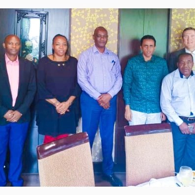 ASA_KILIMO's tweet photo. ASA KAZI INAENDELEA.
MAAGIZO.

Waziri wa Kilimo Mhe.Hussein Bashe ameziagiza Taasisi za TARI,ASA na Kampuni ya Syngementa kufanya utafiti wa maeneo ya  Uzalishaji wa Mbegu za Mpunga, Alizeti,Ngano,Soya na Cocoa. https://t.co/hZ2oldZmnF