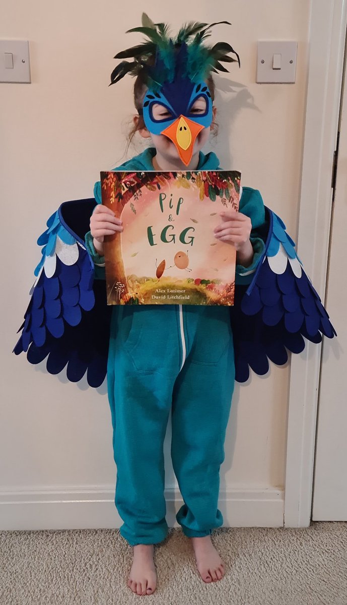 ray_deakin's tweet photo. @almaxlat @dc_litchfield there was only one choice for #WorldBookDay in our house, Egg from the family favourite Pip &amp; Egg @iffer81  @WigToday https://t.co/Uz9nmlXymq