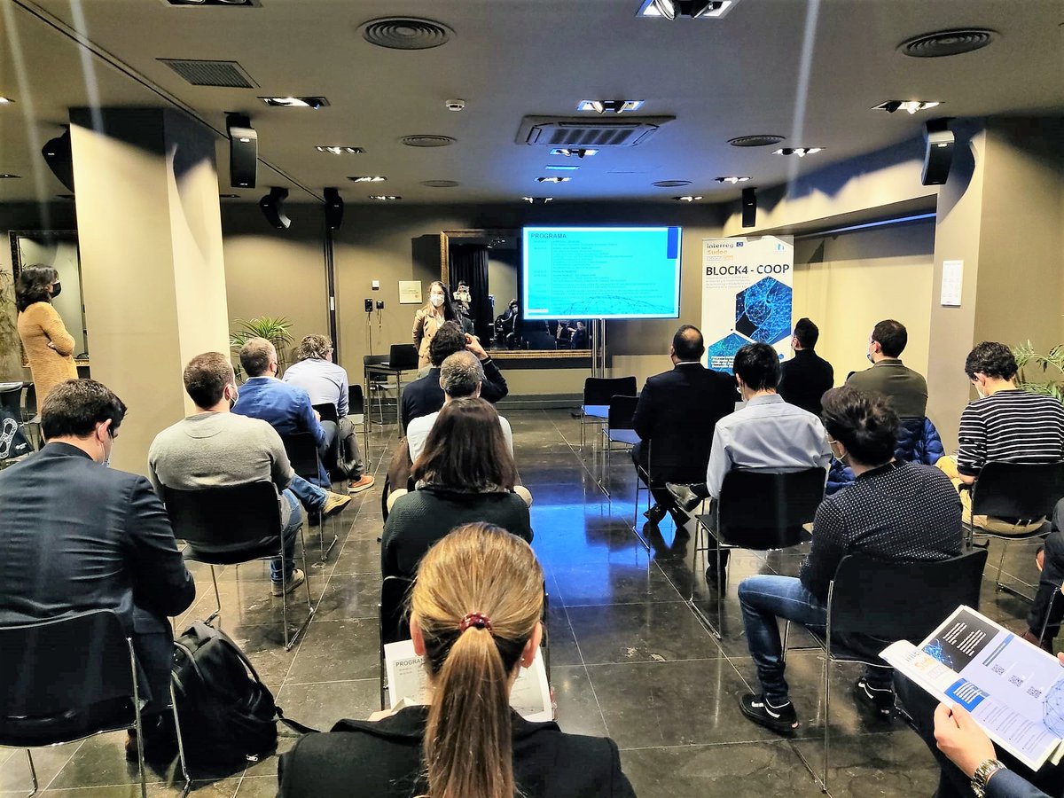 Egun on / Salut / Bom Dia / Hello/ ¡Hola desde <a href="/yimby_bilbao/">YIMBY</a>! Estamos comenzando el Workshop sobre “Oportunidades de mejora competitiva con tecnología innovadora para el sector construcción”. Ongi etorri a tod@s!  <a href="/maiOregi/">Maialen Oregi Arbide</a> @EraikuneCluster   #Block4Coop