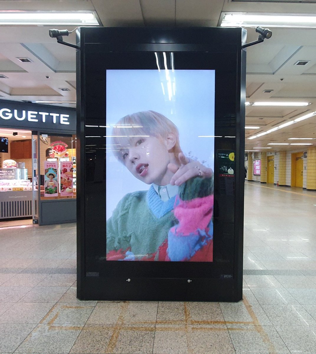 stardolad's tweet photo. ⭐HappyWonjunday⭐
3월8일은 엘라스트 원준님의 21번째 생일입니다💘 원준보니 생일 축하 #cm보드광고 가 공덕역에서 진행중이며 앞으로도 원준님 많은 응원 부탁드립니다👍👍

🗓 2022.03.01 ~ 2022.03.15

#원준이와_함께_봄의_시작
#원준이랑_소풍가자
#ELAST #엘라스트 #WONJUN #원준 https://t.co/kFAjWad937