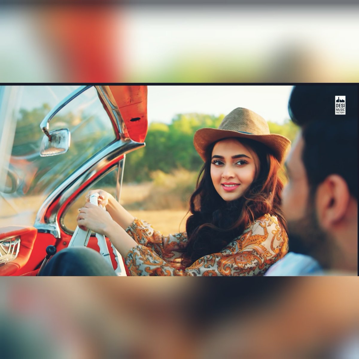 Swizzberry13's tweet photo. She looks so pretty here....😍😍
#TejasswiPrakash 
#TejRan https://t.co/qckPSZi8JO