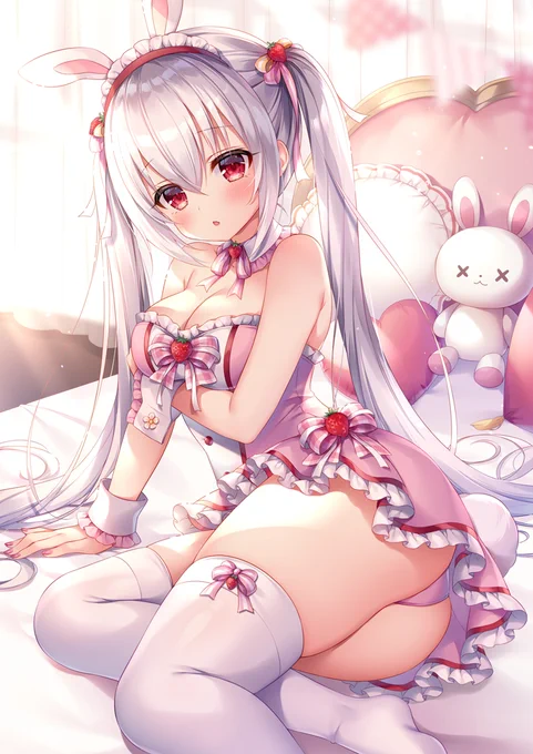 #うさぎの日 
いちごバニーの吸血鬼ちゃん🐰💗 
