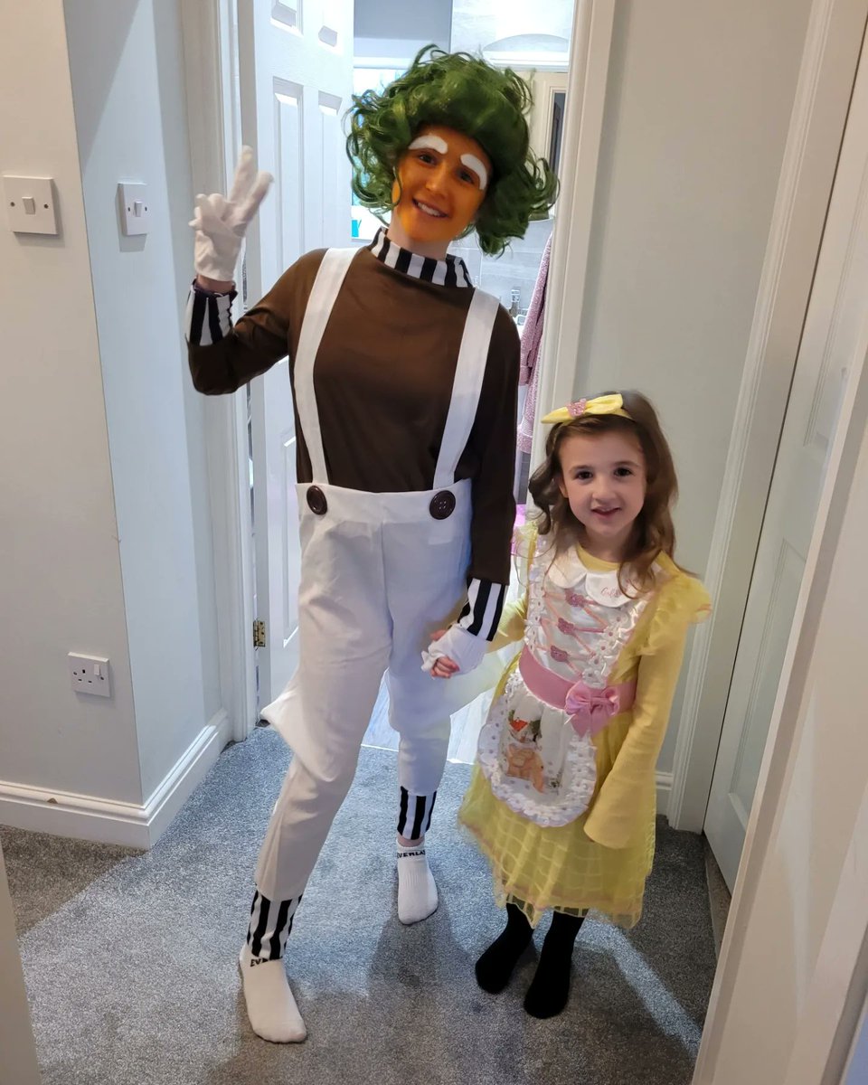 lucyjoymac1's tweet photo. @foundmelthamce @yr6melthamce  #WorldBookDay #oompalumpa 🍭🍬🍫 #goldilocks 🐻🐻🐻 https://t.co/HSh6Sj9aDa