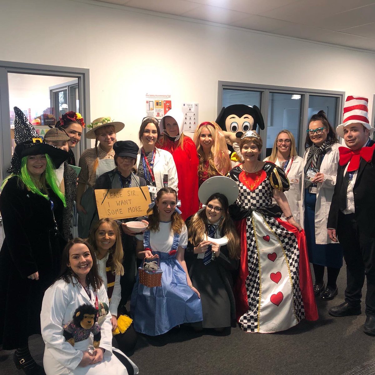 MaghullEnglish's tweet photo. World Book Day 2022. Fantastic effort from staff @MaghullHighsch 🌎📚 https://t.co/MDhkaqR47k