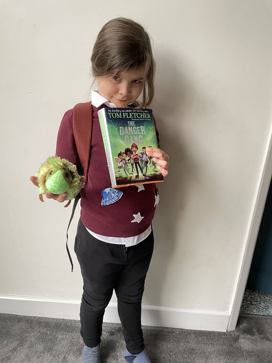 AppleAnna9's tweet photo. Have a great day ‘Franky’ (going in to school in the hope lots of weird stuff happens today 😂) @TomFletcher #WBD2022 #thedangergang https://t.co/SScZ9GPqVM