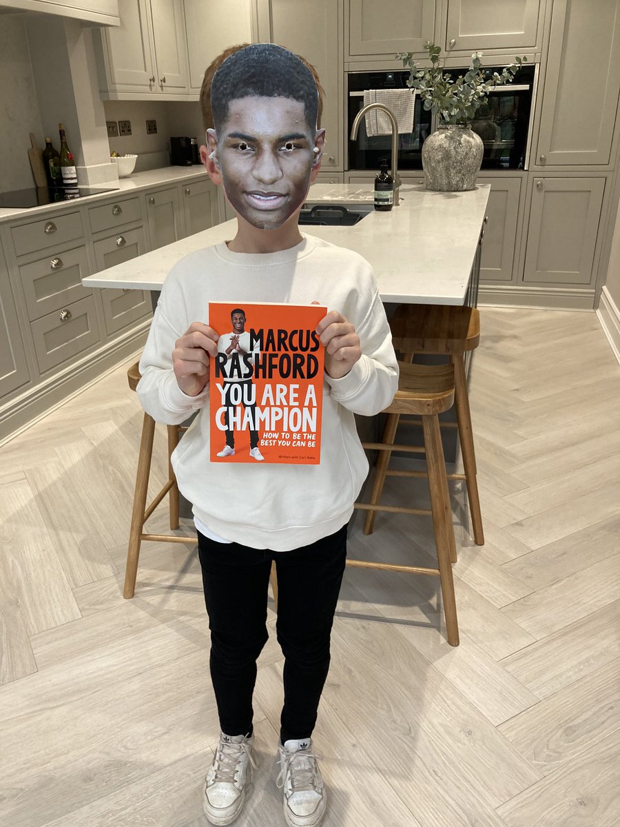 AliceSheriClarke tweet media