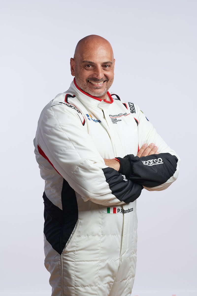 Dopo due stagioni di assenza Ombra Racing rientra in Michelin Cup, classifica riservata ai Gentlemen Drivers della Porsche Carrera Cup Italia, con l'arrivo di Piero Randazzo. 

#ombraracing #storiaepassione #stagione2022 #pierorandazzo