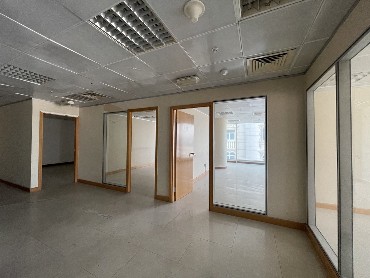 TotalPropertyS3's tweet photo. Fitted &amp; Partitioned Office in Najda st for Rent

Office Features:
- Floor area: approx. 2325 sqft.
- Neat and well-maintained
- Up to 4 payments a year
- Ready to move in

For more information, contact us. +971585020978
#officespace #officeforrent #forrent #realestate #abudhabi https://t.co/Bq6iJcXrhT