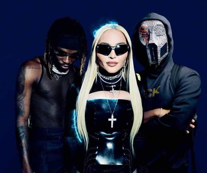 Madonna’s Remix of “Frozen” featuring Fireboy DML is Here dlvr.it/SKzyzK